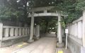 Shibuya Hikawa Shrine Gate.jpg