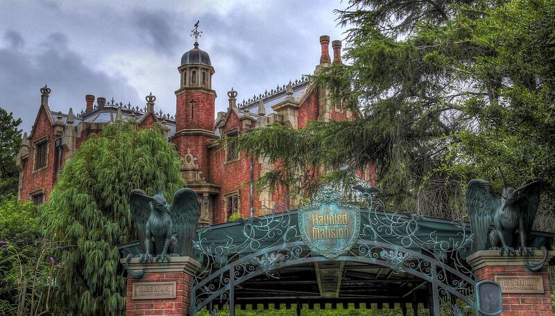 File:Tokyo Disneyland Haunted Mansion.jpg