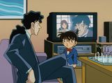 Osamu Kenzaki Watching Detective Samonji.jpg