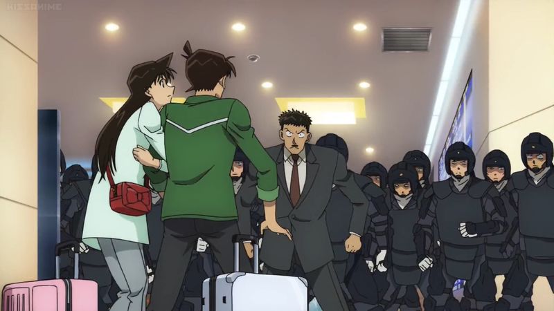 File:Airport Arrest.jpg