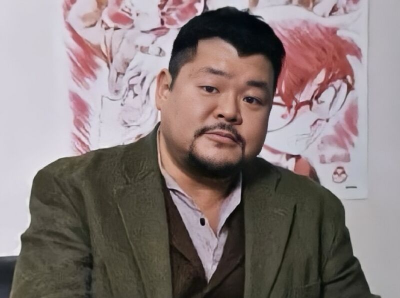 File:Sakurai-1.jpg