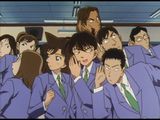 Ran and Shinichi's classmates eavesdropping EP192.jpg
